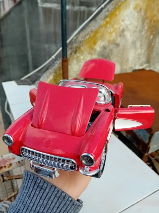 Chevrolet Corvette Modellismo Rosso