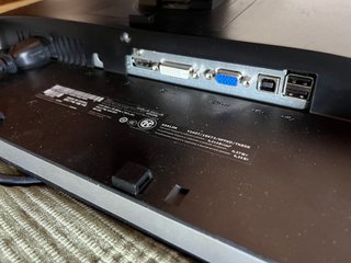 Monitor DELL UltraSharp U2412M