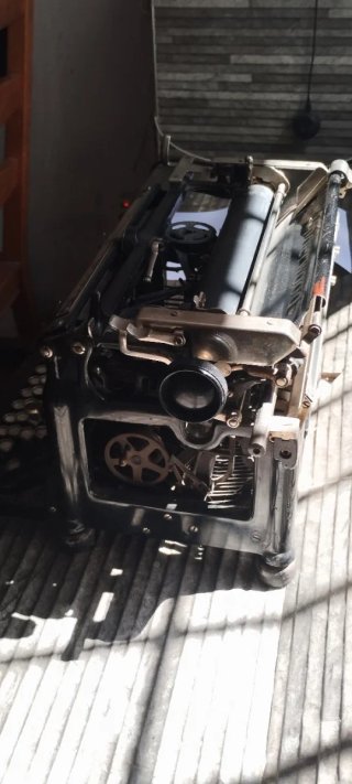 Máquina de escribir Underwood antigua