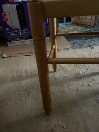 Juego de 2 sillas de madera con asiento de ratán