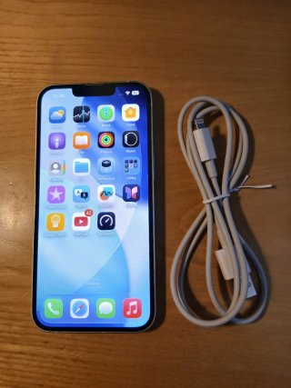 iPhone 13 128GB Bianco + Cavo