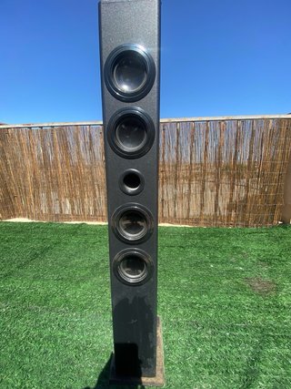 torre de sonido Bluetooth de la marca iWOWN