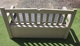 Baúl/sillon de resina