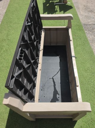 Baúl/sillon de resina