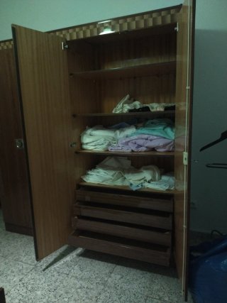 Armario de madera 4 puertas