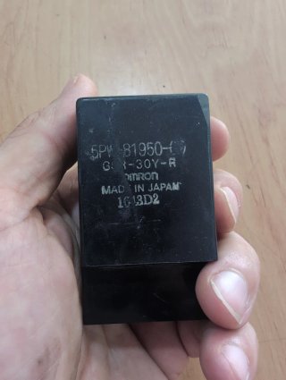 Relé Bomba Gasolina OMRON 5PW 81950-()