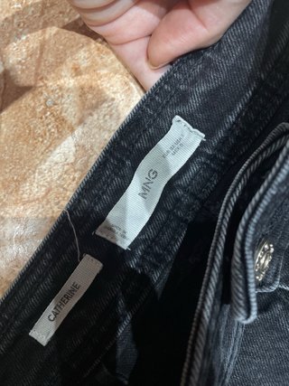 Pantalón vaquero negro campana