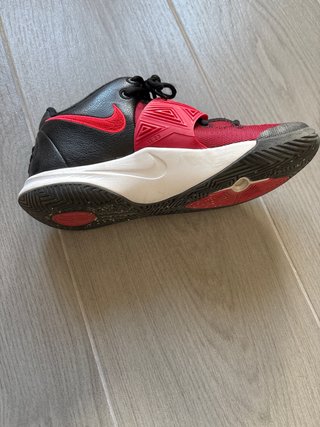 Botas Nike Kyrie 3 Negro Rojo