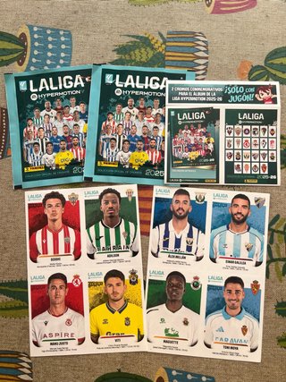 Cromos Panini LaLiga Hypermotion 2025/26