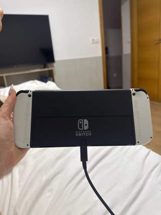 Nintendo Switch OLED Bianca