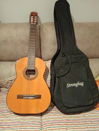 Guitarra Española Admira con funda