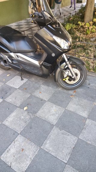 Yamaha X Max 125 Negra Maxi Scooter
