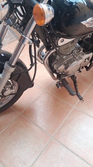 Suzuki Marauder 250cc Negra