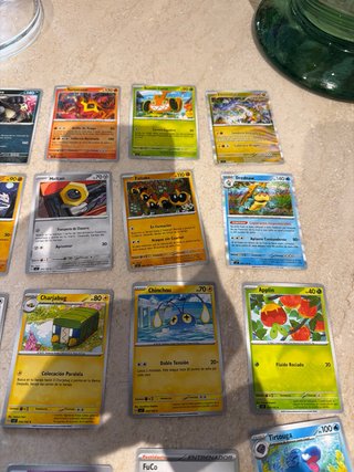 Caja Pokémon Rivales Predestinados + Cartas