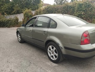 Volkswagen Passat 2003