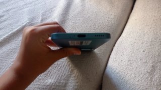 Móvil azul verdoso