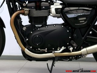 TRIUMPH STREET TWIN 900 -A2-