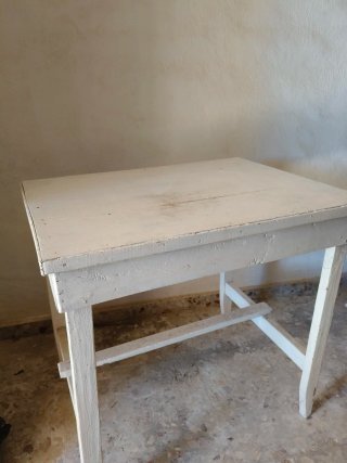 Mesa antigua de madera.
