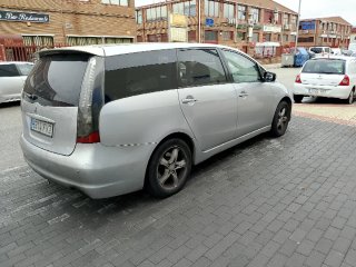 Mitsubishi Grandis 2008