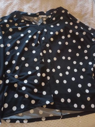 Blusa lunares negra y blanca talla S