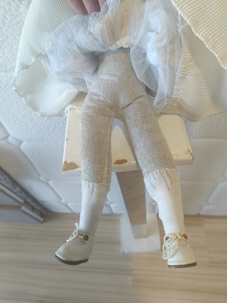 Muñeca de porcelana antigua