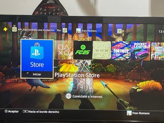 PS4 Pro + 1 mando + cables + 8 juegos (FIFA 16