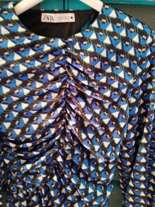 Vestido Zara Satén Estampado Talla XS