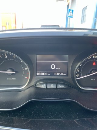 Peugeot 208 2015