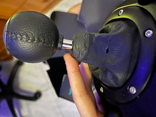 Volante Logitech G923 con Pedales y Palanca