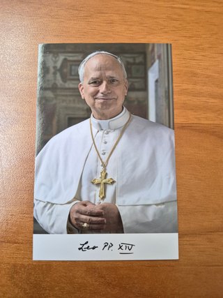 Rosario Papa Leone xiv benedetto con custodia