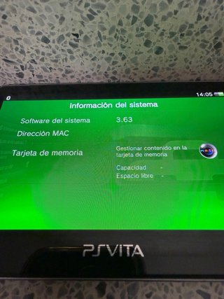 Consola Sony PS Vita + Cargador + 4 Juegos