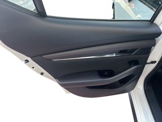 Mazda 3 MHEV 2.0 e-Skyactiv X 186cv Homura 2025