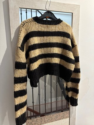 Jersey de punto a rayas beige y negro