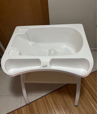 Cambiador bebé Brevi con bañera