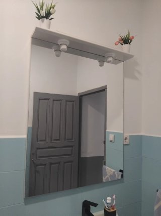 Specchio da bagno in legno bianco