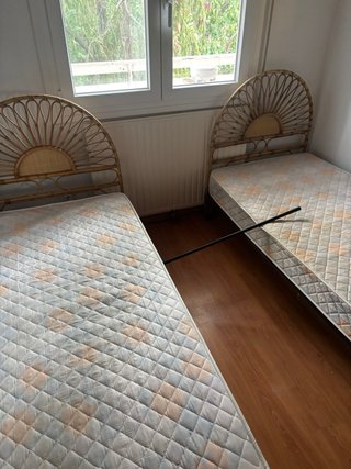 2 Somieres con colchón y cabecero 1,80x90