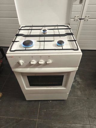 Cocina de gas butano LYNX no negociable