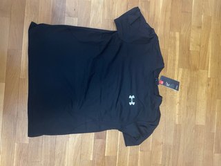 Camiseta deportiva Under Armour negra
