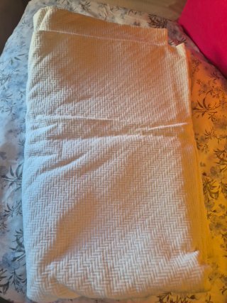Colcha Zara blanca de tela 150