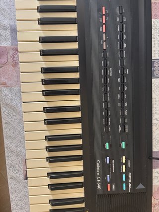 Piano Casiotone CT-640