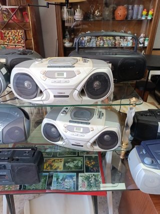 Variedad de radio cassette