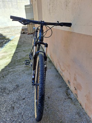 Bicicleta MTB ATRACTOR