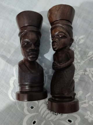 2 Portavelas de Ébano Tallados, figuras africanas