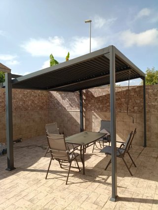 Pérgola metálica verano/invierno