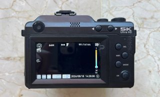 Cámara Digital 5K 64MP WiFi + tarjeta 64GB