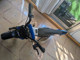Moto eléctrica infantil de 300W,36V 5.2Ah,15,5MPH.