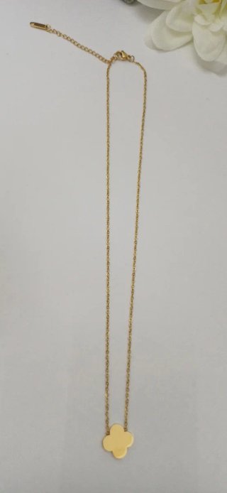 Collar trébol negro dorado