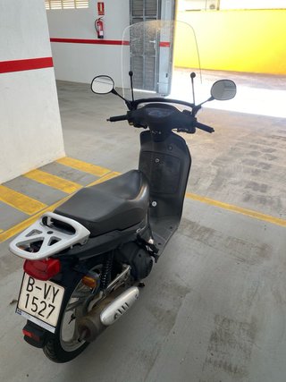 Honda SH 100 Scoopy Negra