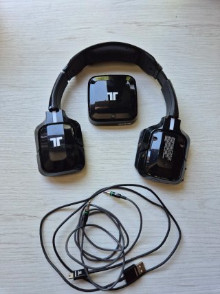 Auriculares Gaming TRITTON Kunai Inalámbricos