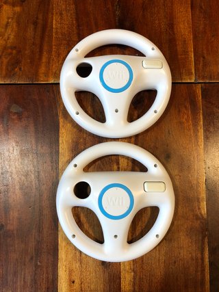 Mario Kart Wii con 2 Volanti Wii